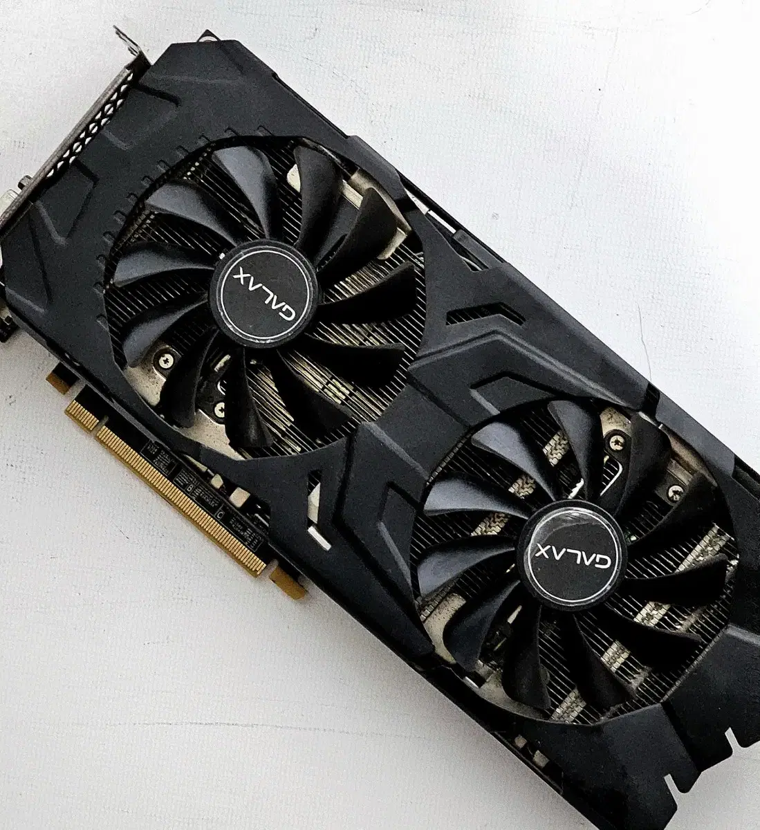 갤럭시 GTX1070ti(8GB) 게이밍 그래픽 팝니다